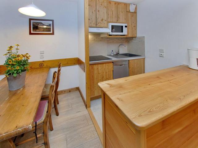 Charmant appartement 2 pièces avec balcon, parking et wifi, au pied des pistes à Val-d'Isère FR-1-694-69 - Val d’Isère Le Châtelard