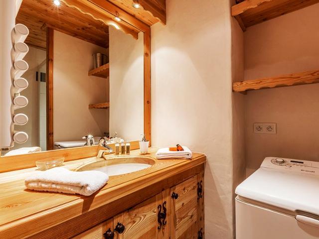 Appartement Duplex Intimiste avec Wifi, Balcon et Proche Pistes à Val-d'Isère FR-1-694-135 - Val d’Isère Le Châtelard