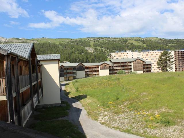 Superdévoluy : Appartement rénové 2 Pièces avec Balcon Proche des Pistes FR-1-162-676 - Superdévoluy