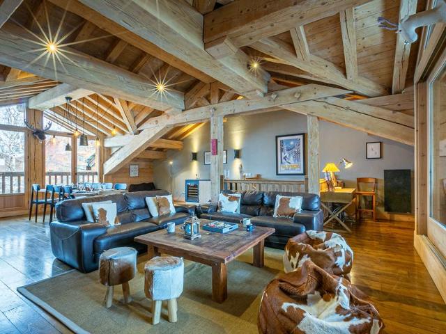 Chalet de Standing avec Cheminée et Sauna, Proche du Centre de Val-d'Isère FR-1-694-14 - Val d’Isère Centre