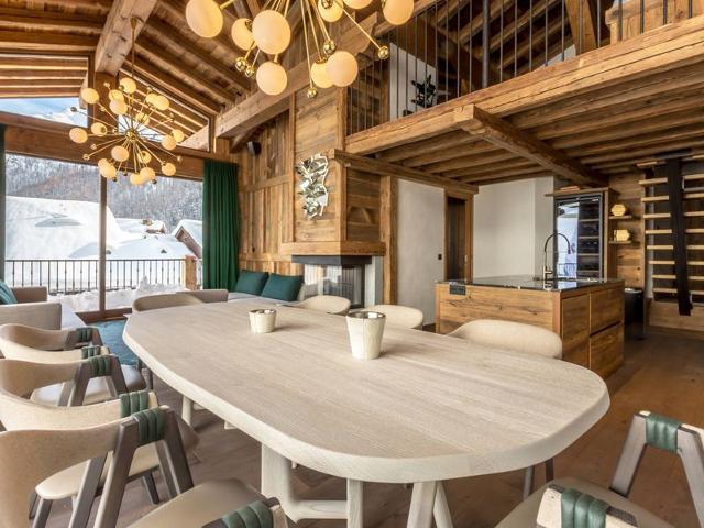 Duplex 5 pièces luxe aux pieds des pistes avec hammam et cheminée FR-1-694-87 - Val d’Isère Centre