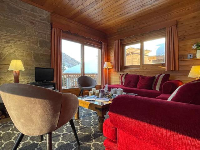 Appartement rustique avec cheminée, terrasse et garage à Val d'Isère FR-1-694-16 - Val d’Isère Le Châtelard