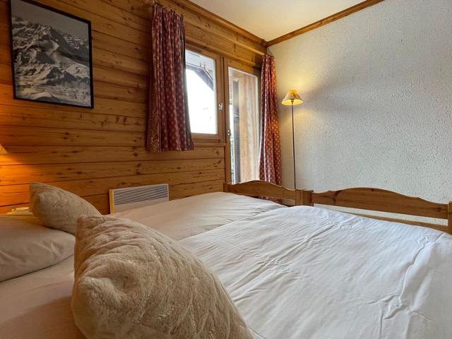 Appartement rustique avec cheminée, terrasse et garage à Val d'Isère FR-1-694-16 - Val d’Isère Le Châtelard