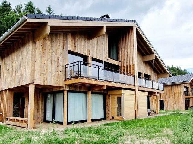 Chalet haut de gamme avec sauna, ski room et parking proche des pistes FR-1-755-30 - Plagne Montalbert