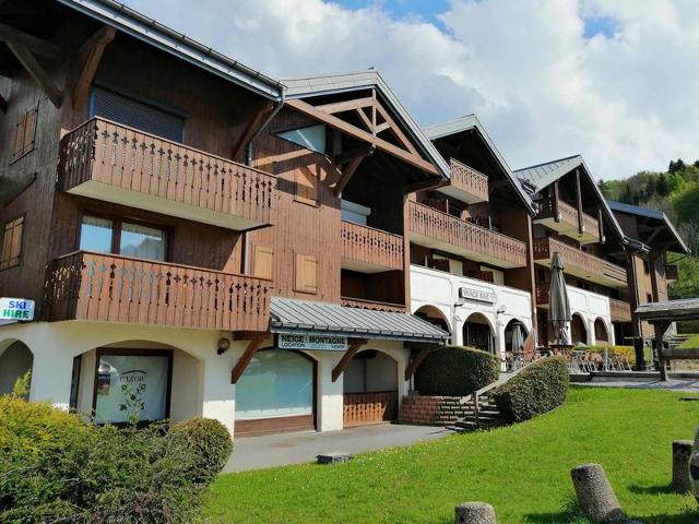 Appartement 4 pers, ski-in-out, balcon, garage et WIFI FR-1-412-99 - Morillon Village