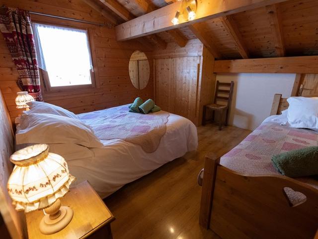 Chalet spacieux 10 pers. près pistes ski, parking privé FR-1-467-135 - Le Grand Bornand