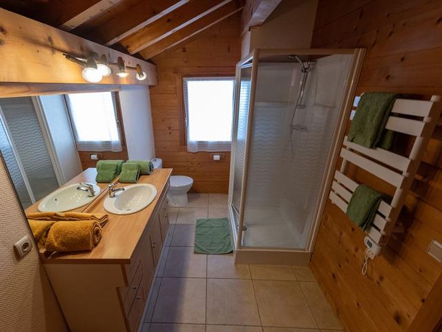 Chalet spacieux 10 pers. près pistes ski, parking privé FR-1-467-135 - Le Grand Bornand