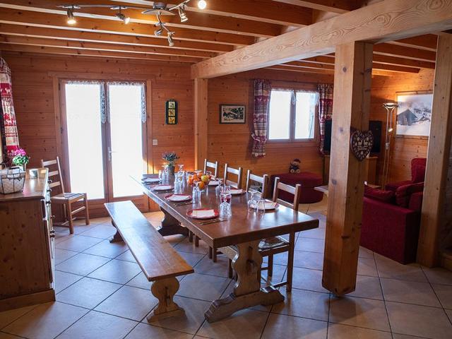 Chalet spacieux 10 pers. près pistes ski, parking privé FR-1-467-135 - Le Grand Bornand