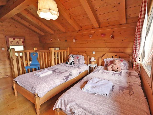 Chalet familial avec jacuzzi et cheminée près des pistes FR-1-623-363 - Les Gets