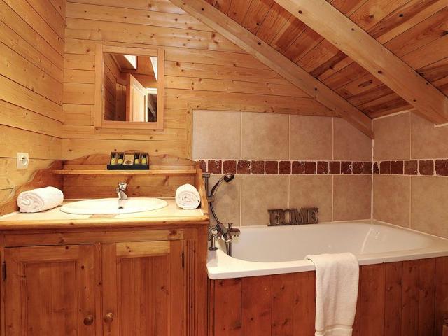 Chalet de luxe 8 chambres avec sauna et parking à Courchevel La Tania FR-1-575-232 - La Tania