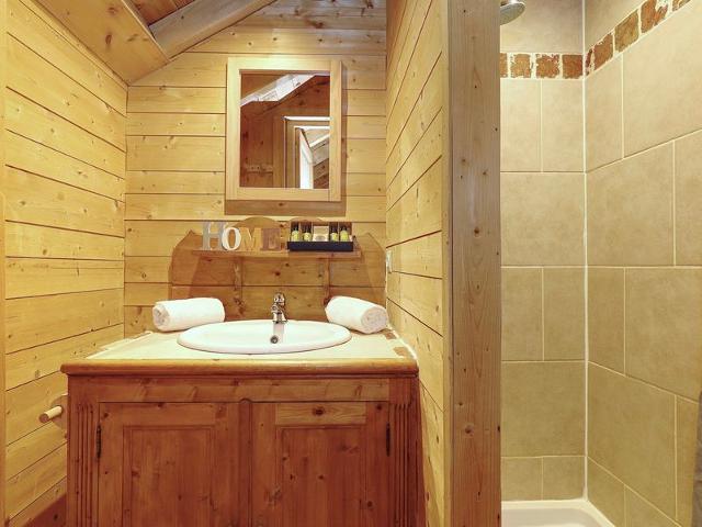 Chalet de luxe 8 chambres avec sauna et parking à Courchevel La Tania FR-1-575-232 - La Tania