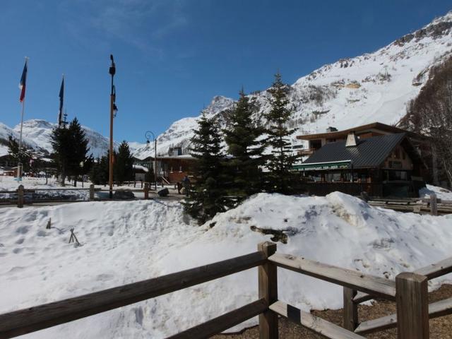 Appartement skis aux pieds avec grande terrasse, exposé plein Sud - Val-d'Isère FR-1-694-248 - Val d’Isère Centre