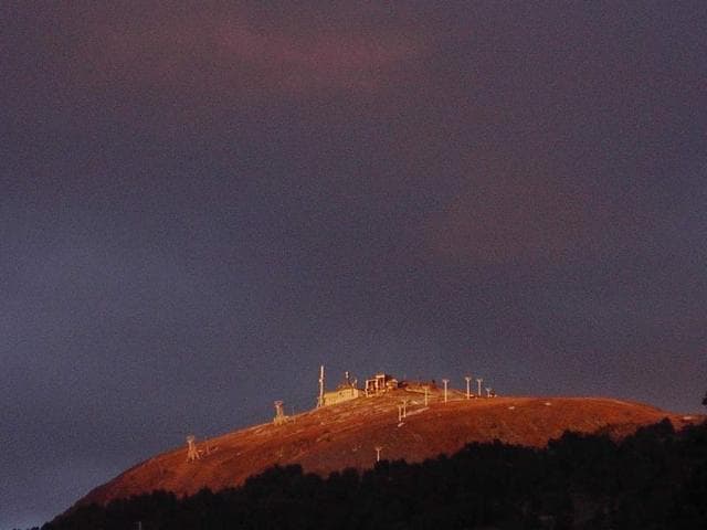 Superbe studio rénové au cœur de Chamrousse, à 50m des pistes FR-1-340-285 - Chamrousse