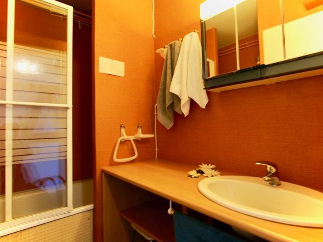 Studio 3 places au pied des pistes, balcon, Chamrousse FR-1-340-68 - Chamrousse